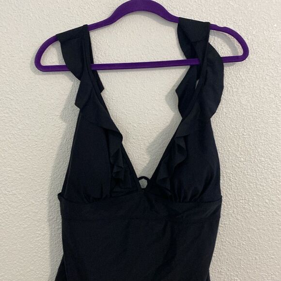 Sporlike-black ruffle one piece lace up back- Size XL - Picture 2 of 12